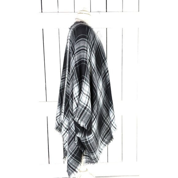 Black white plaid checker fringe blanket kimono cover up cardigan jacket one siz - Picture 5 of 6